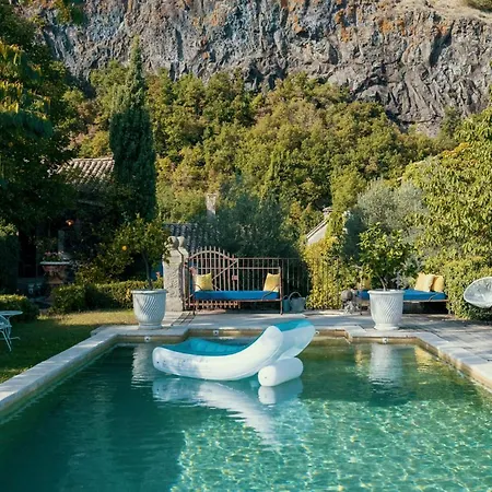 Rochessauve Chateau Sleeps 24 With Pool * Rochessauve